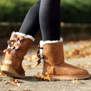 UGG BAILEY BOW CHESTNUT BOOTS CLASSIC SZ 7